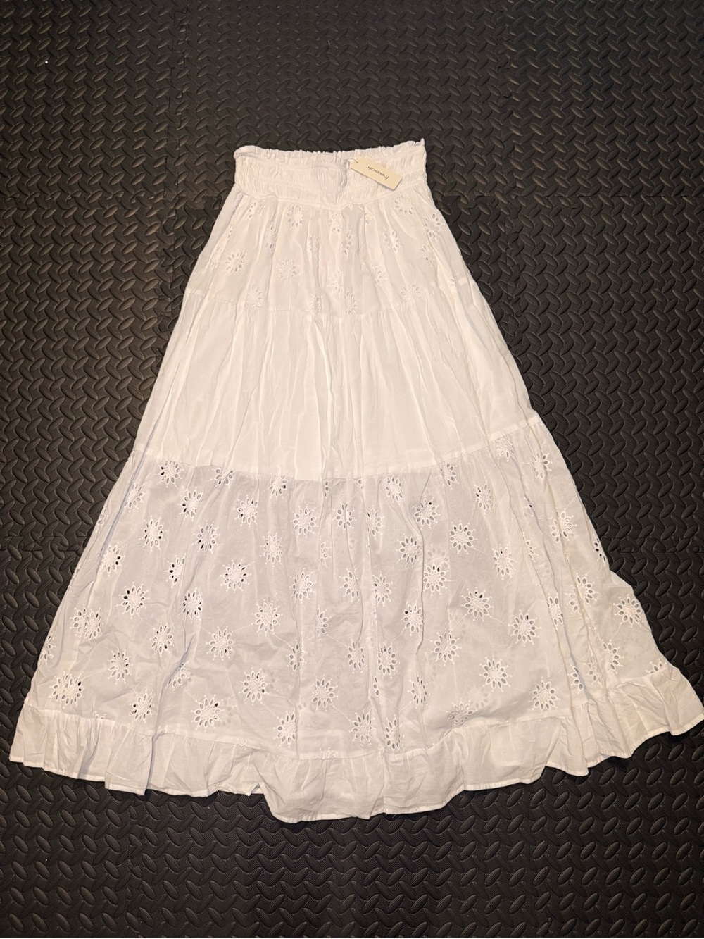 Francesca's Collections White Eyelet Tiered Maxi Skirt